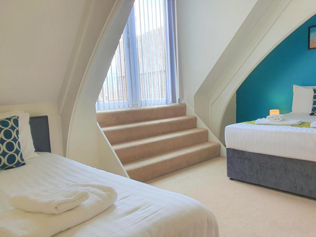 Central Apartments - Spacious 2 Beds Swindon Extérieur photo